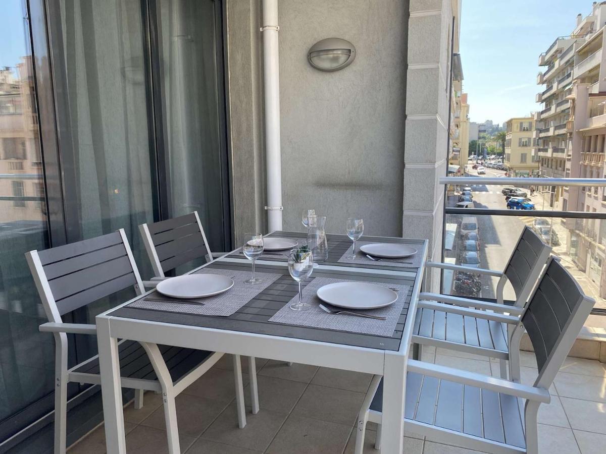 Appartement Climatise 4 Couchages Avec Terrasse Et Parking Securise A Antibes, Proche Port Et Mer - Fr-1-252-180 Exteriör bild